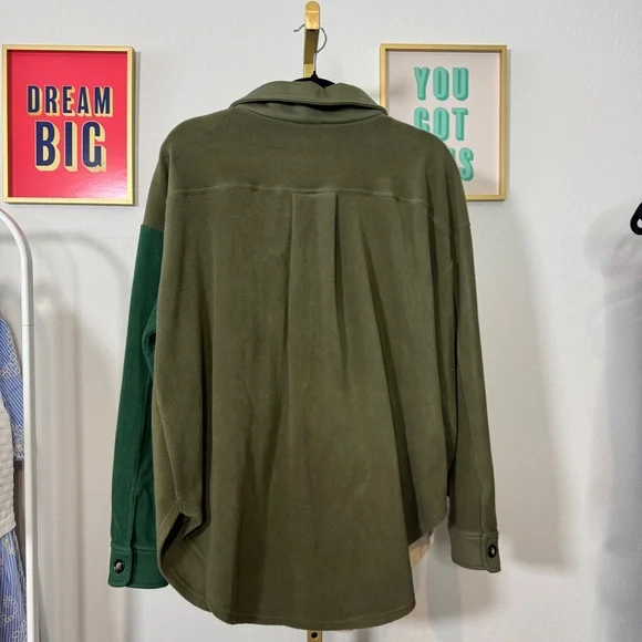 BIBI Two-Tone Green and Cream Button-Up Jacket - Picture 6 of 8